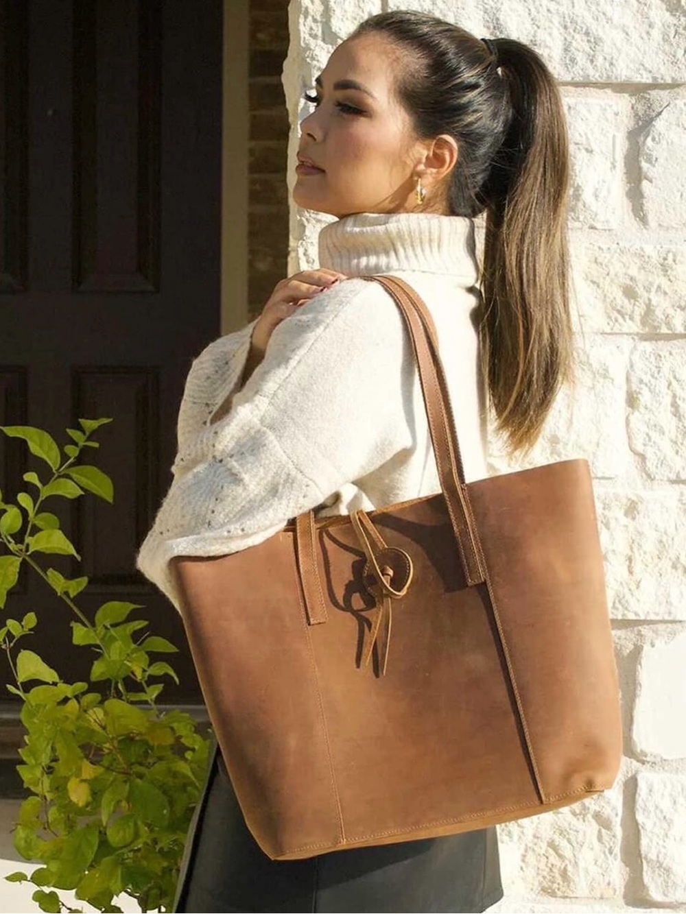 NWOT Leather Tote Bag in Brown - Classic Everyday Carry